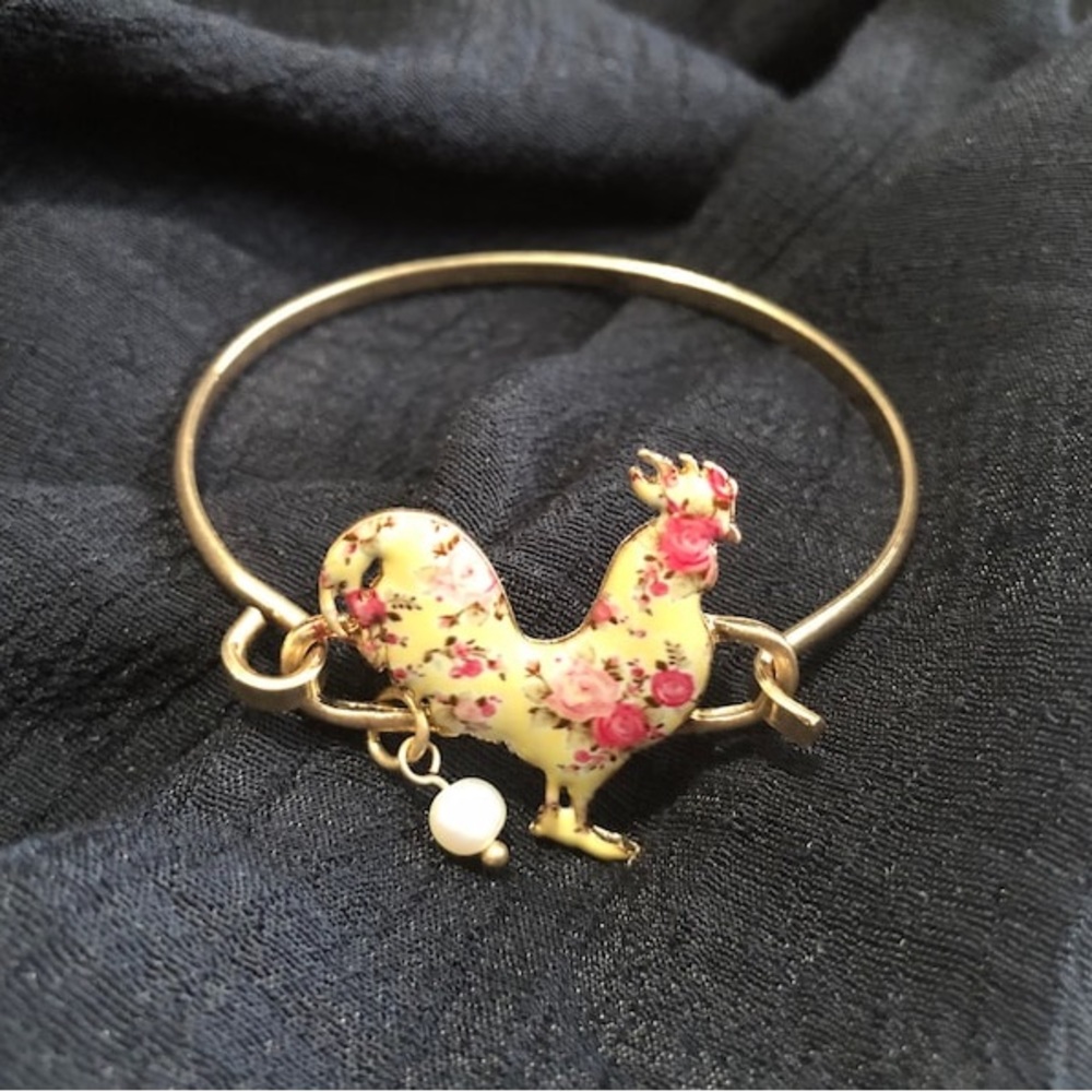 Chicken Bracelet gold tone